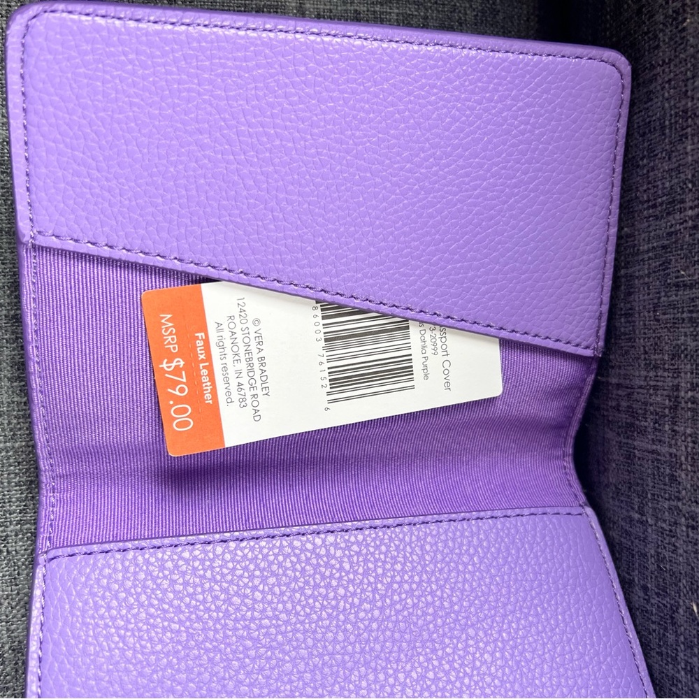 NWT Vera Bradley Passport Cover. Faux Leather. Cotswolds Dahlia Purple - Picture 6 of 6